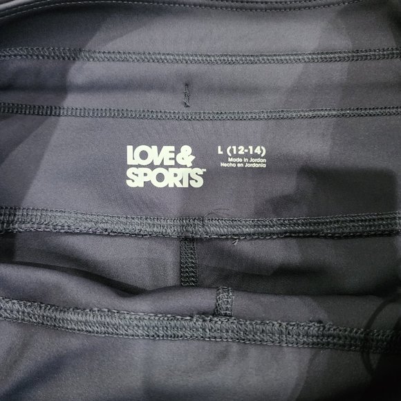NWT Love & Sports Women's Bike Shorts, 9" Inseam - Picture 10 of 12